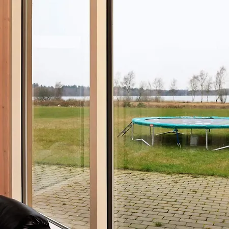 10 Person In Ansager-by Traum *